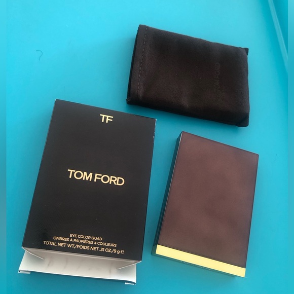 Tom Ford 22 Supernouveau Eyeshadow Palette - Picture 2 of 4